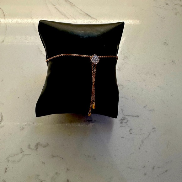 Swarovski butterfly bracelet - Picture 5 of 7